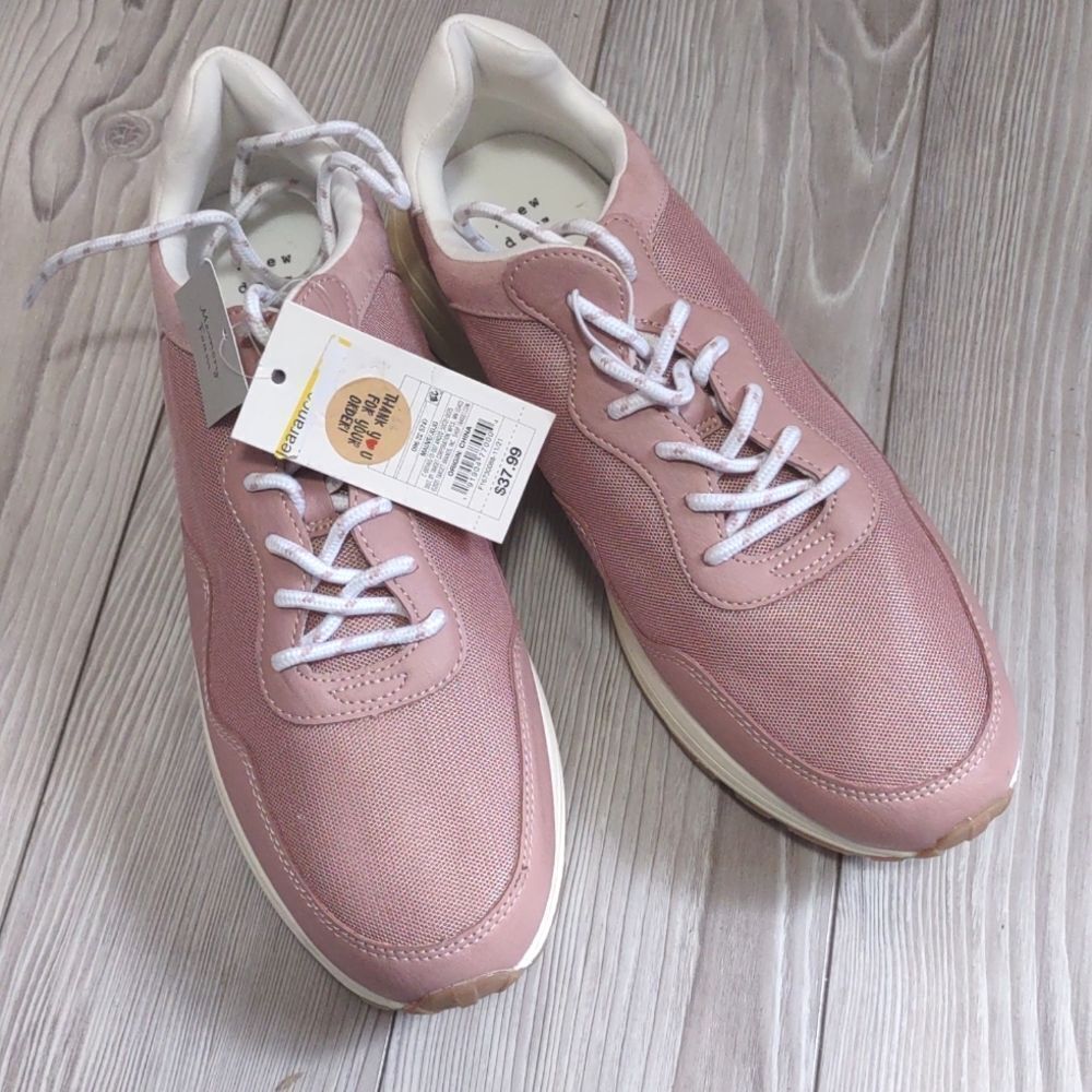(82-2370)  A New Day Jojo Sneakers Size 11